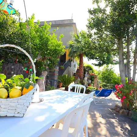 Апартаменти De Vivo Realty - La Rosa Del Sud Sorrento