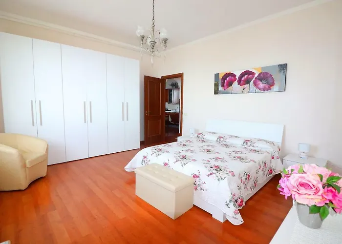 La Rosa Del Sud - De Vivo Realty アパート